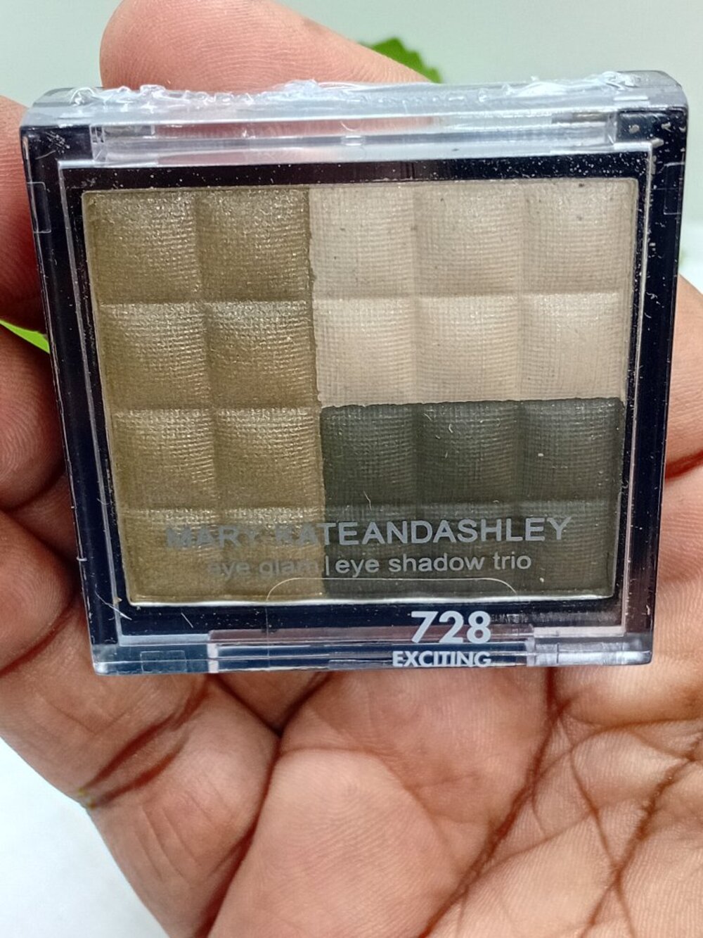 Mary Kate and Ashley Eyeshadow Exciting Olive Green Cream Shimmer New Sealed